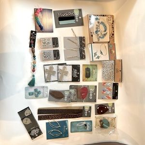 Hobby lobby items.  25 different pieces.    116.74 40% off  $70.00.